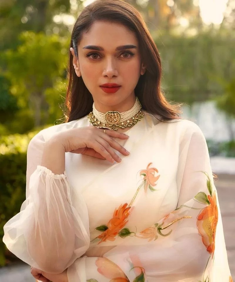 Aditi Rao Hydari new pics