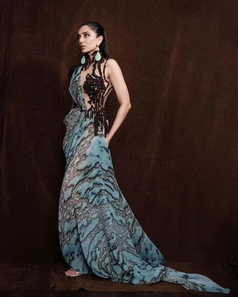 Sobhita Dhulipala hot pics