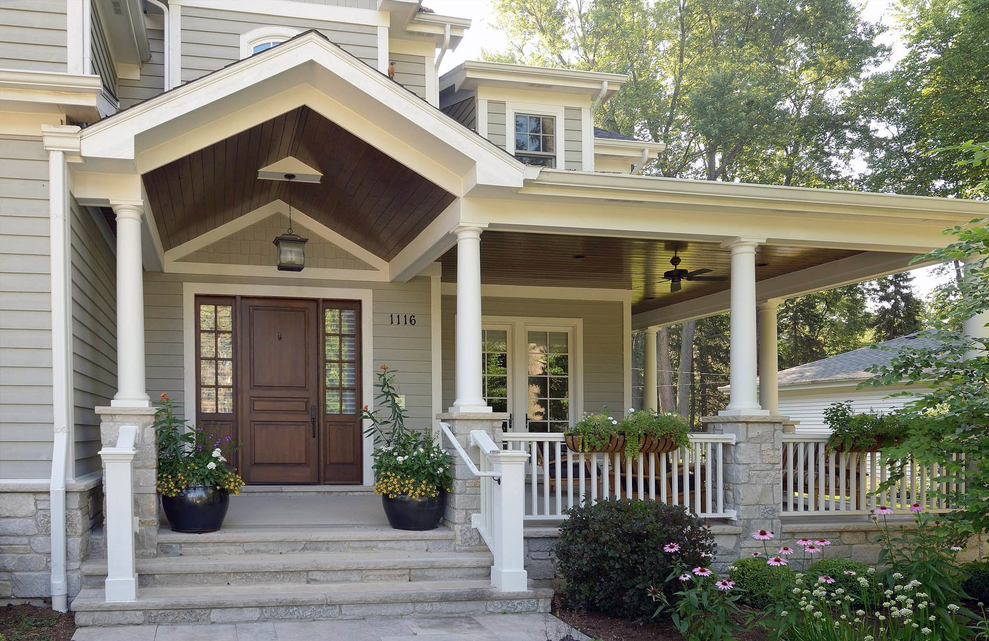 Get inspired to bring new life to your own home with the top exterior house color scheme ideas from designers and architects. Green House Color Schemes Top House Color Combinations Gambrick