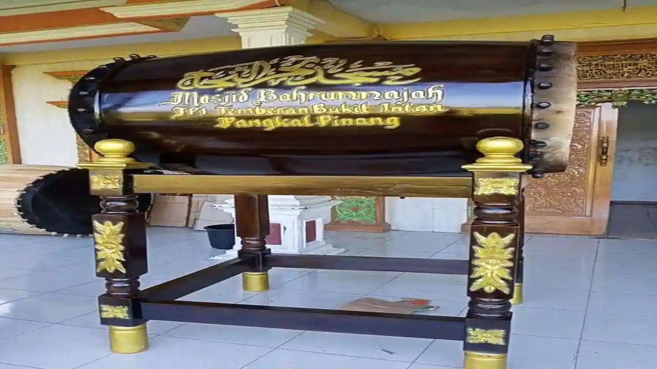 bedug masjid kayu jati