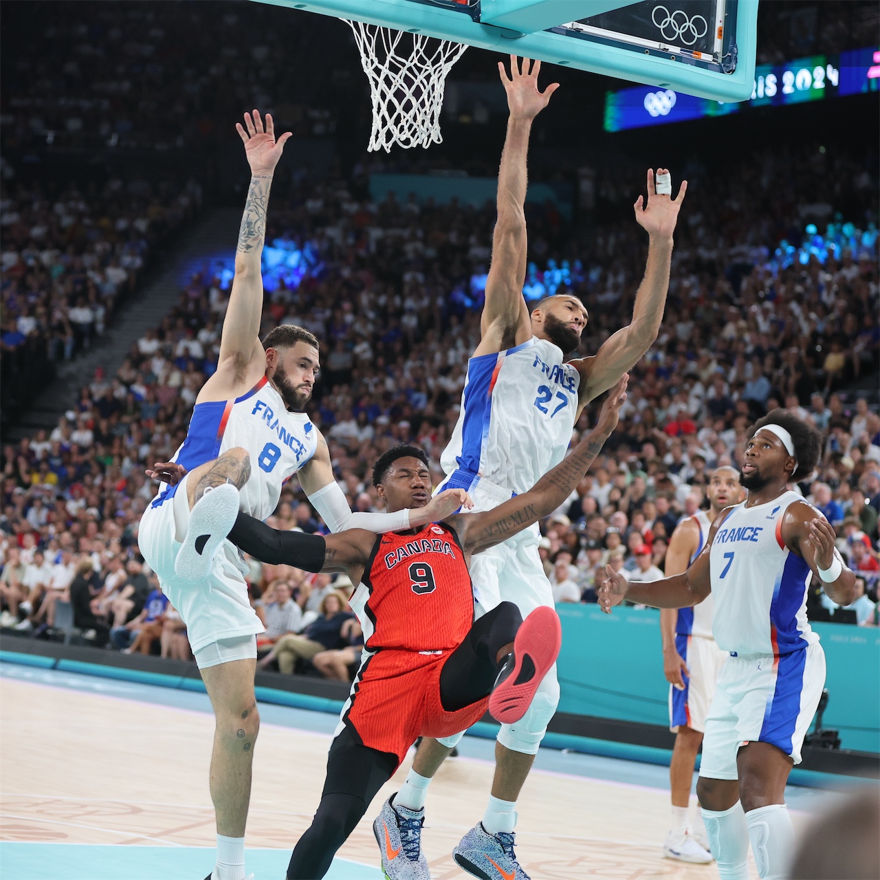France defeats Canada in men's quarter final basketball at Paris 2024 Olympics in Bercy Arena August 6, 2024 ©Anil Mungal/GamesBids.com