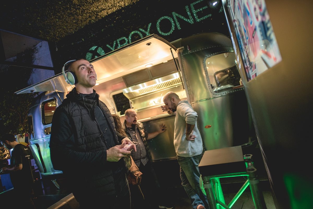 O ασημένιος Ολυμπιονίκης του ταεκβοντό, Αλέξανδρος Νικολαϊδης, ζει την εμπειρία του 4Κ με το Xbox One X.