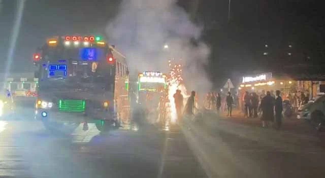 Kerala Students Booked for Creating Public Nuisance Near Hejamady Toll Gate; Traffic Disrupted by Roadside&nbsp;Dancing