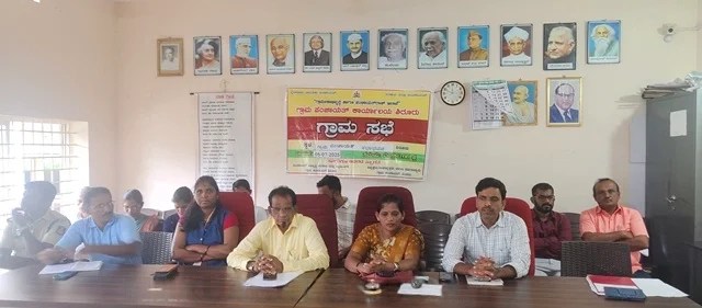 ಶಿರೂರು ಗ್ರಾಮಸಭೆ: ಅಧಿಕಾರಿಗಳು ಗೈರು; ಸಾರ್ವಜನಿಕರಿಂದ&nbsp;ಆಕ್ರೋಶ