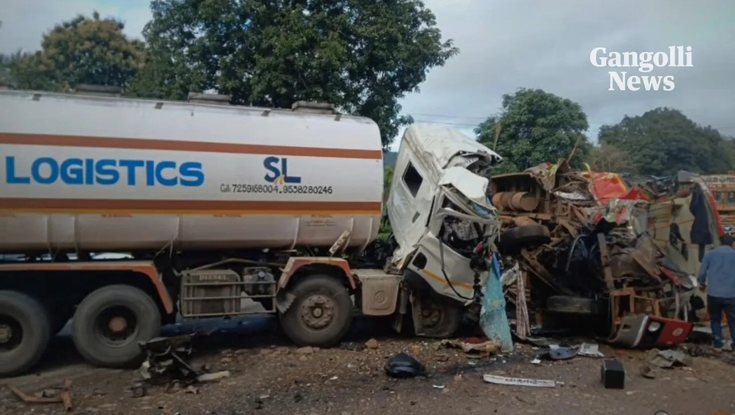 ಅಂಕೋಲಾ ಬಳಿ ಭೀಕರ ರಸ್ತೆ ಅಪಘಾತ: ಇಬ್ಬರು ಸಾವು, 9 ಜನರಿಗೆ ಗಂಭೀರ&nbsp;ಗಾಯ