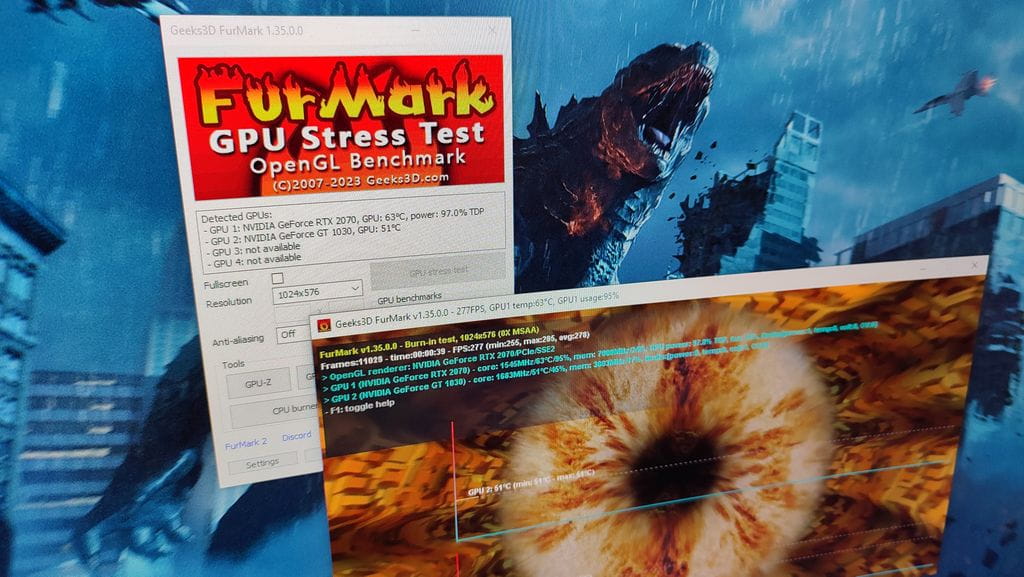 Geeks3D FurMark v1.38.1 烧机工具绿色单文件版