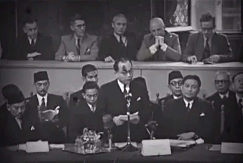 Dalam perundingan tersebut delegasi indonesia yang dipimpin oleh menteri luar negeri mr. Dokumentasi Konferensi Meja Bundar Noted N Learn