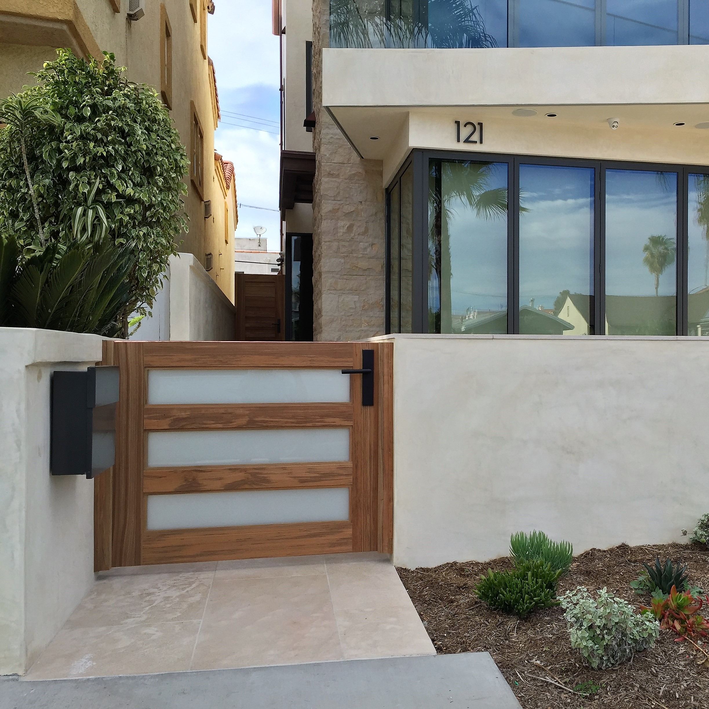 Premium Wood Gates Garden Passages