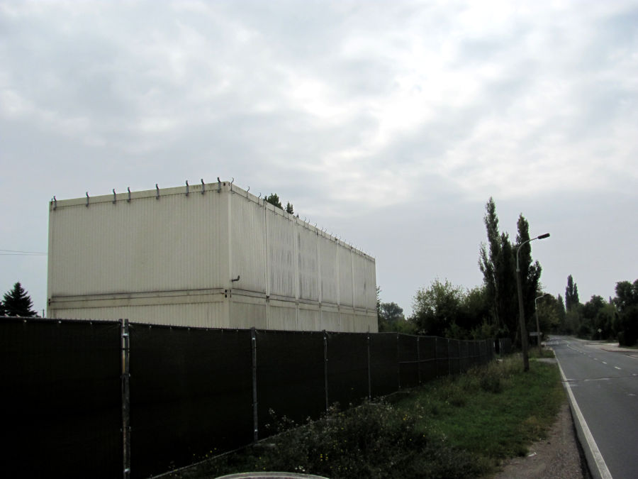 White Life C Baskets Are Fantastic And So Universal Usable Frieda Schonrat Baskets Fantastic Frieda Life Schonrat Un Plants Garden Garden Containers