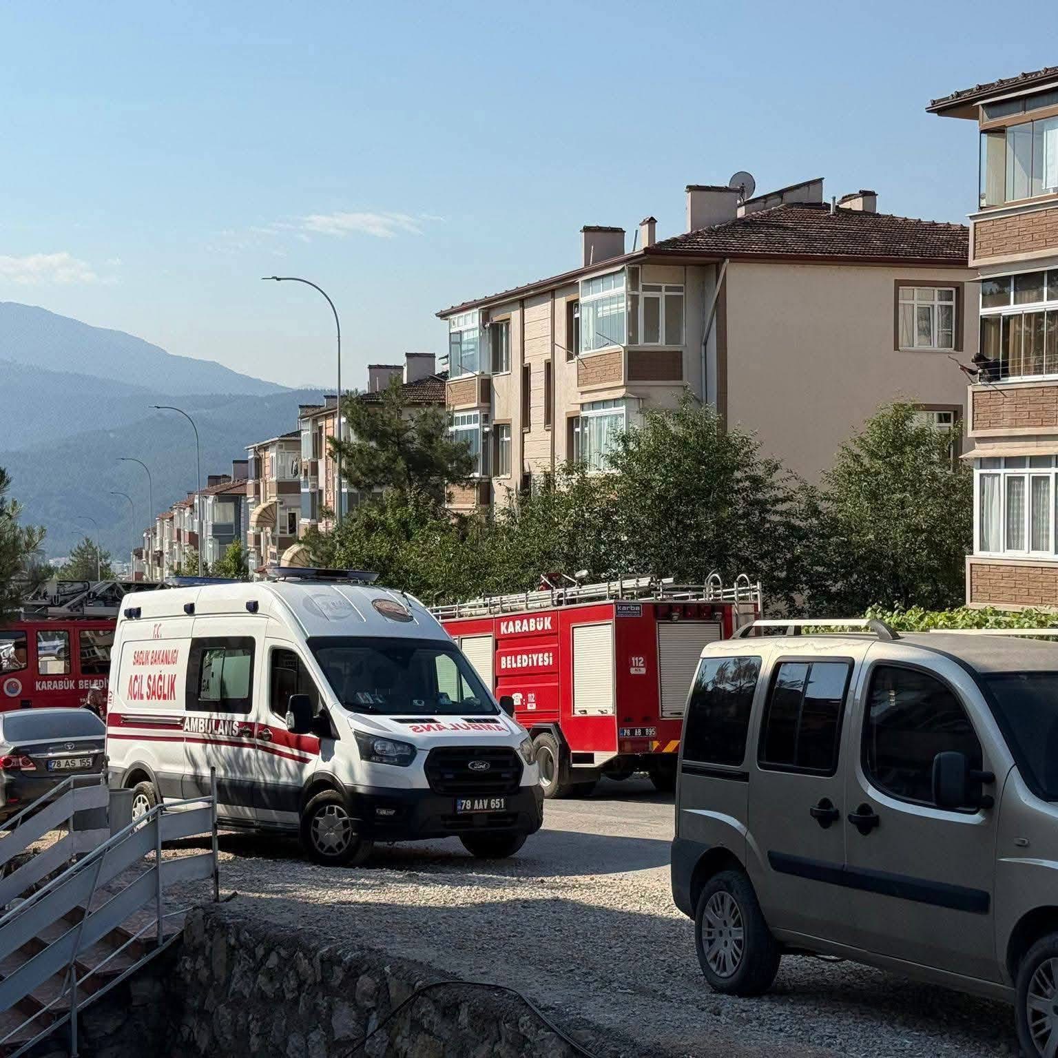 25 YAŞINDAKİ EMİRCAN Y. KENDİSİNİ ASARAK YAŞAMINA SON VERDİ…
