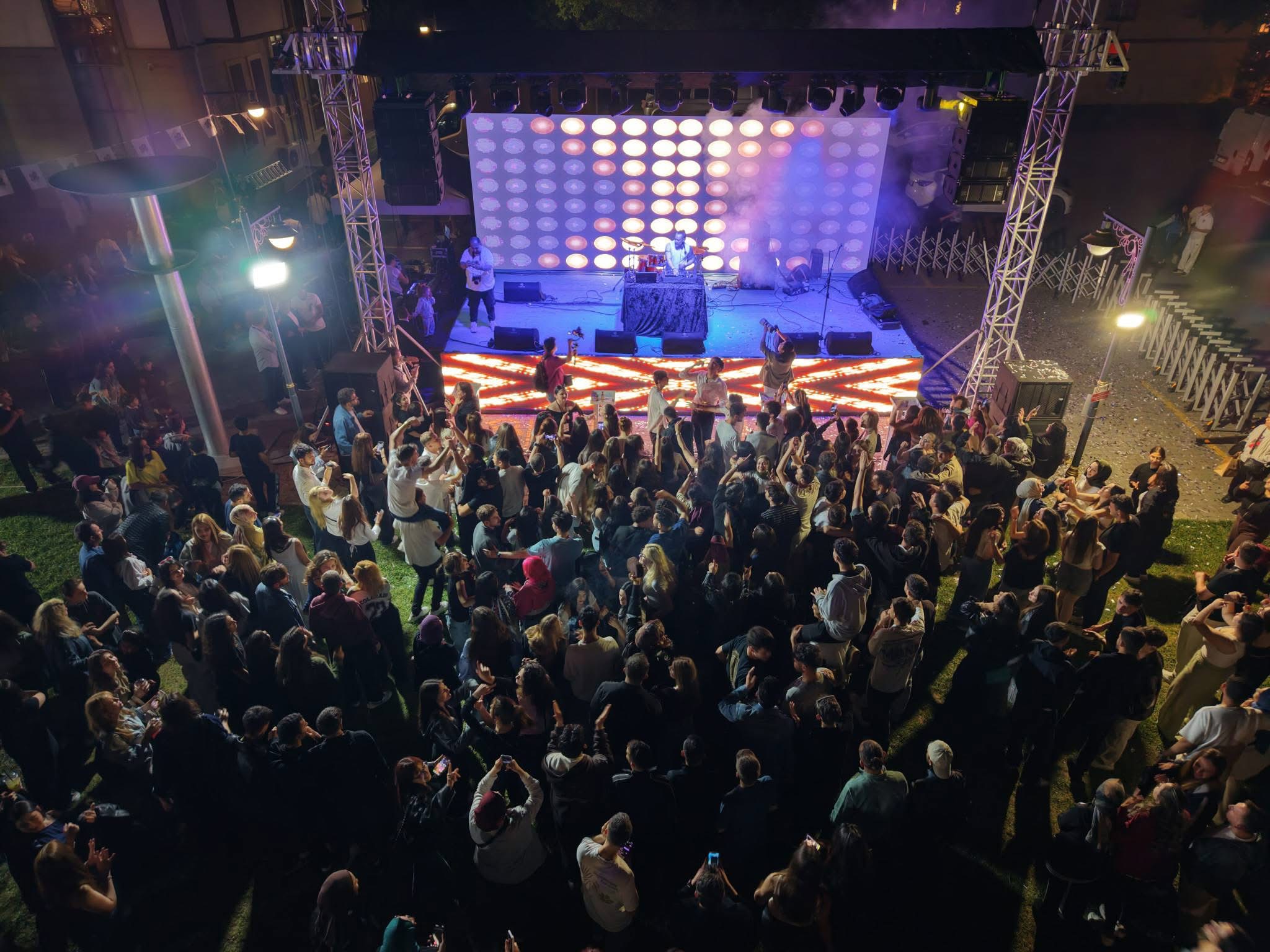Uluslararası Altın Safran Belgesel Film Festivali Coşkusu Müzik ve Eğlenceyle Buluştu…