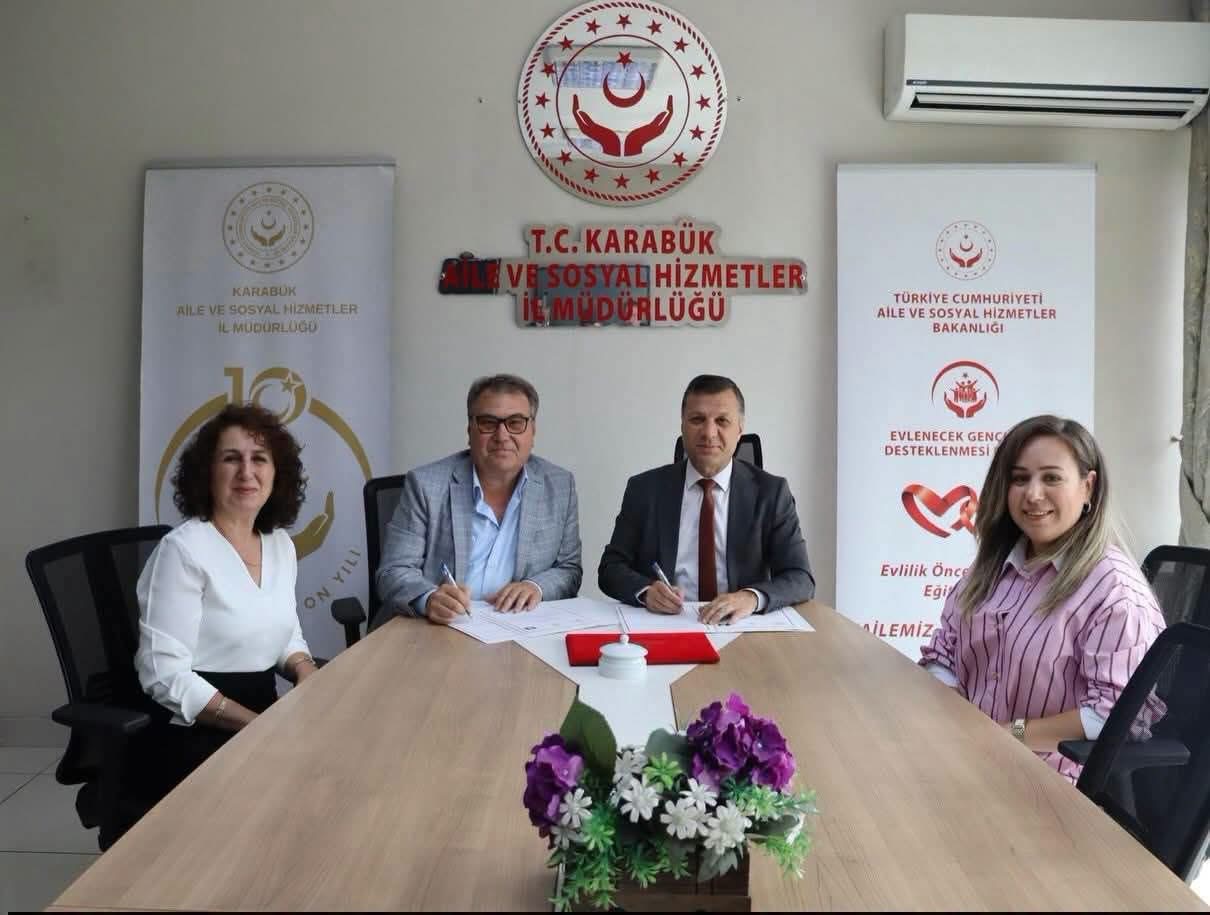 İŞ İNSANI ESEN’DEN, BEBEK SAHİBİ OLAN GENÇLERE ANLAMLI DESTEK…