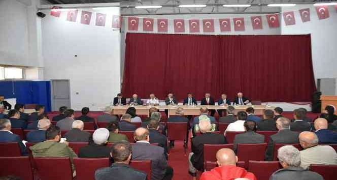 Vali Gürel muhtarların talep ve isteklerini dinledi