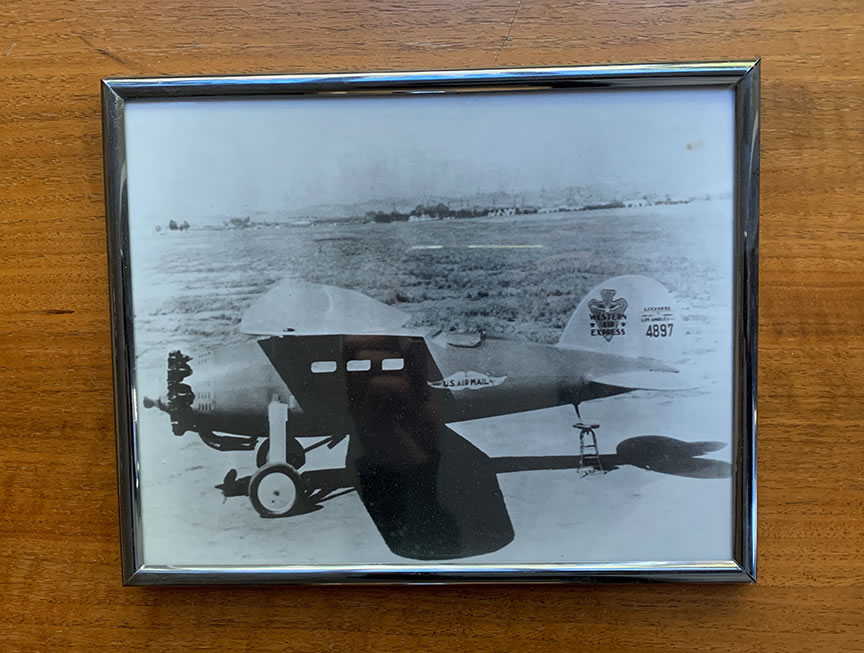 Lockheed 3 Air Express Western Air Express Lockheed 3 Authentic Photo » Gate 72