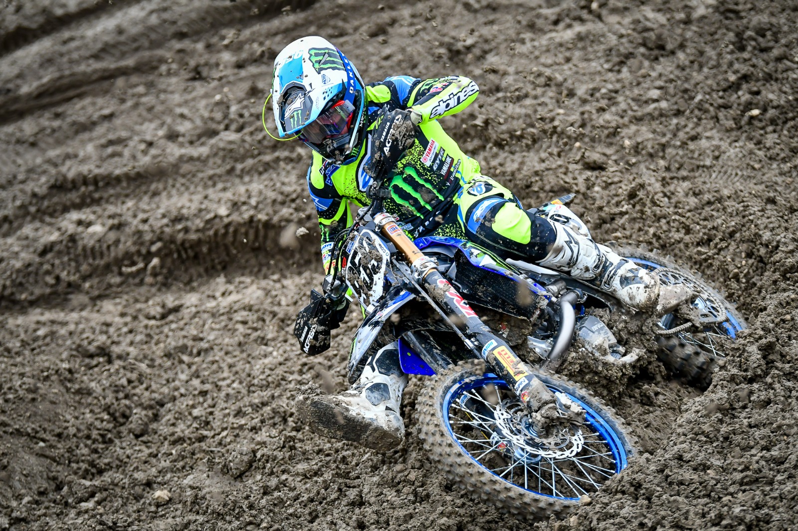 2026 Pernes les Fontaines International MX Race - Yamaha's Maxime Renaux Claims Victory (2026)