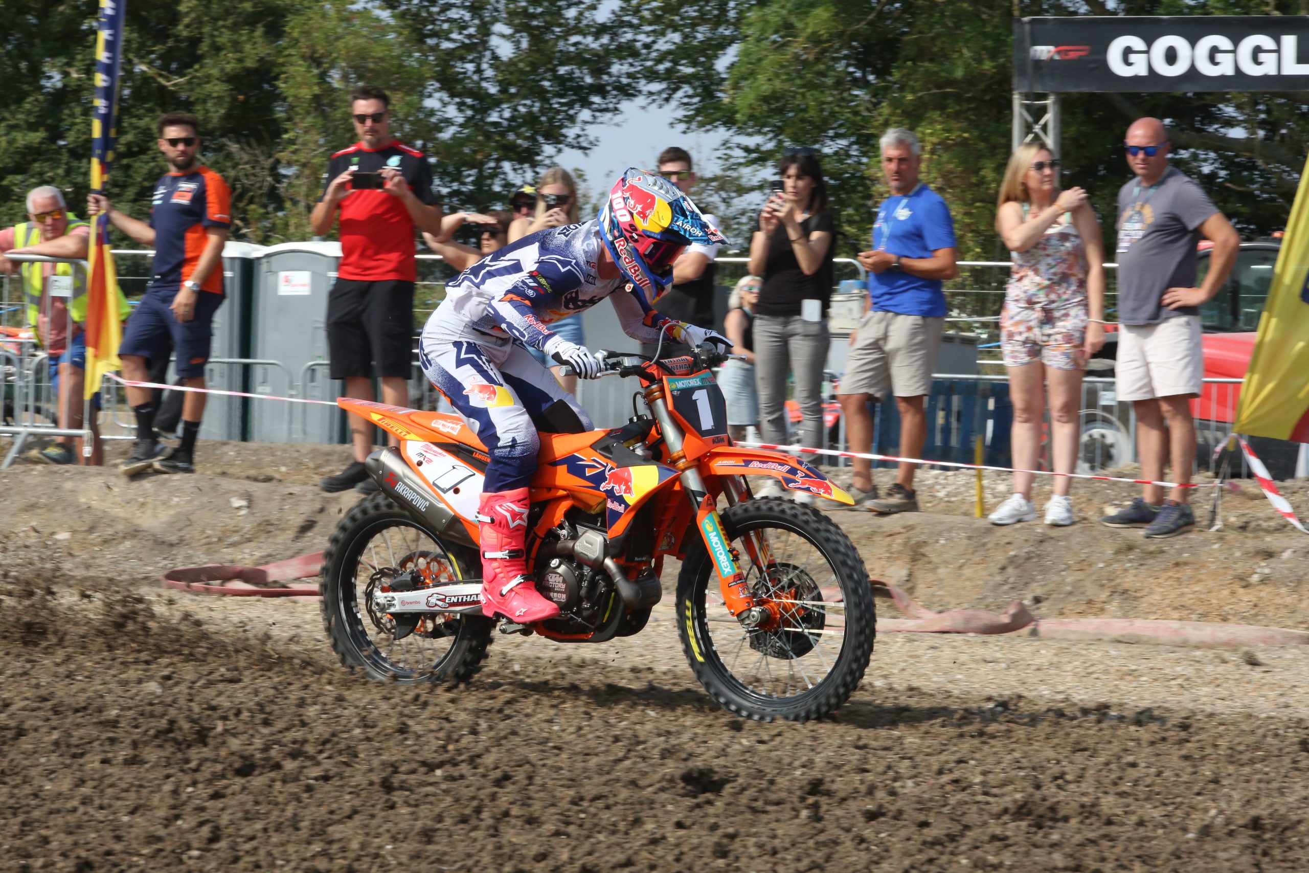 MX2 World Championship RD12 Foxhill Qualifying Race Highlights | Simon Längenfelder's Last Lap Win! (2026)