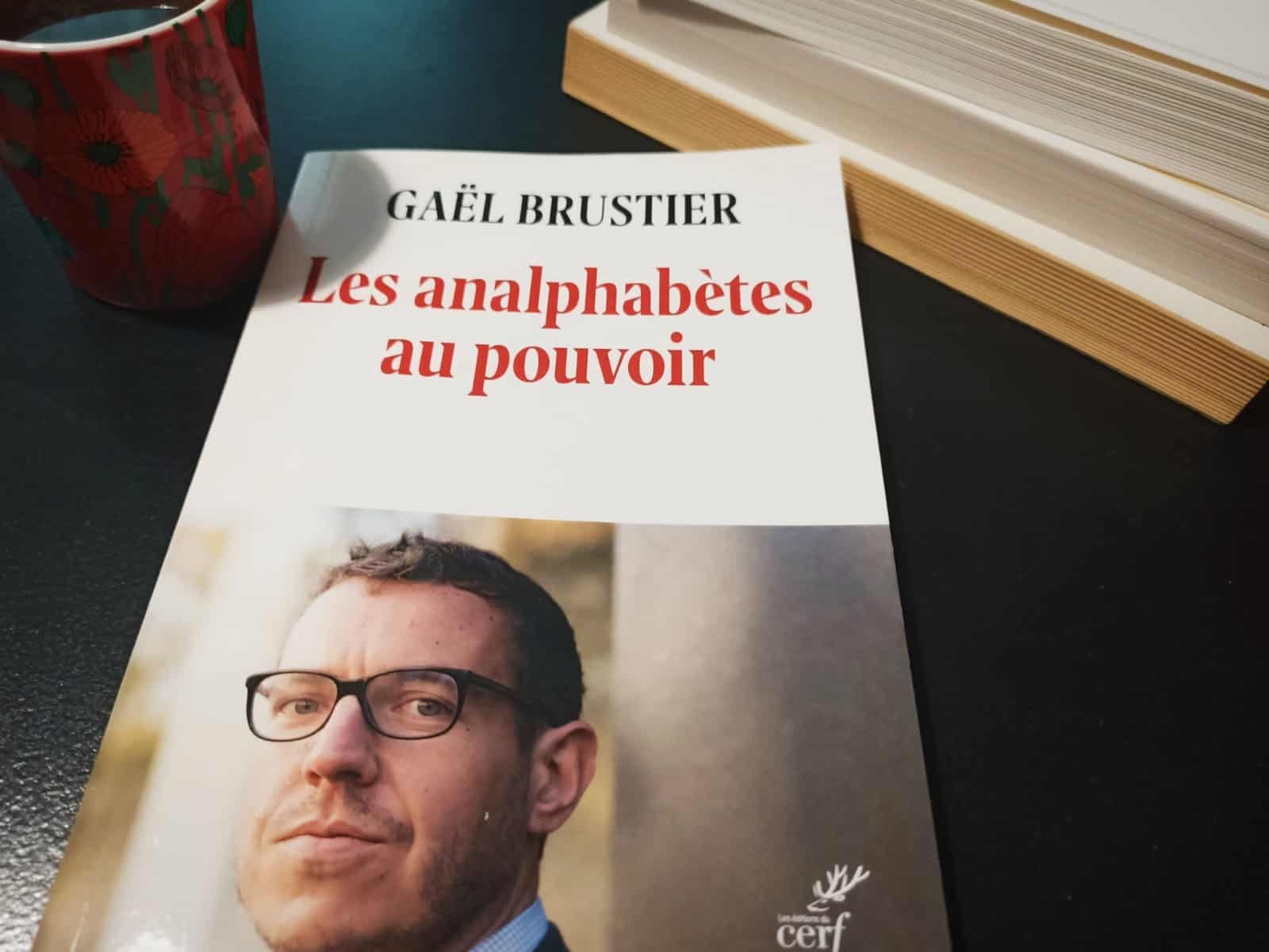 Ressusciter la dignité politique – Entretien avec Gaël Brustier