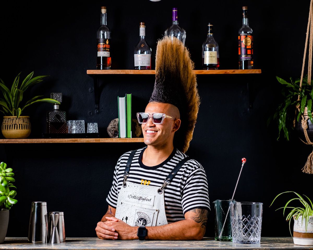 Hawk Cocktail Mixologist