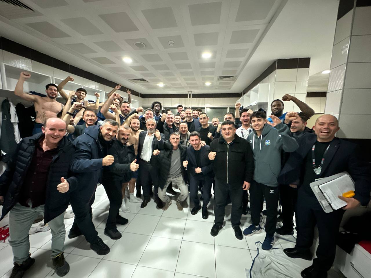 Çayırova Belediyesi, Kahramanmaraş'ta Zaferle Döndü!
