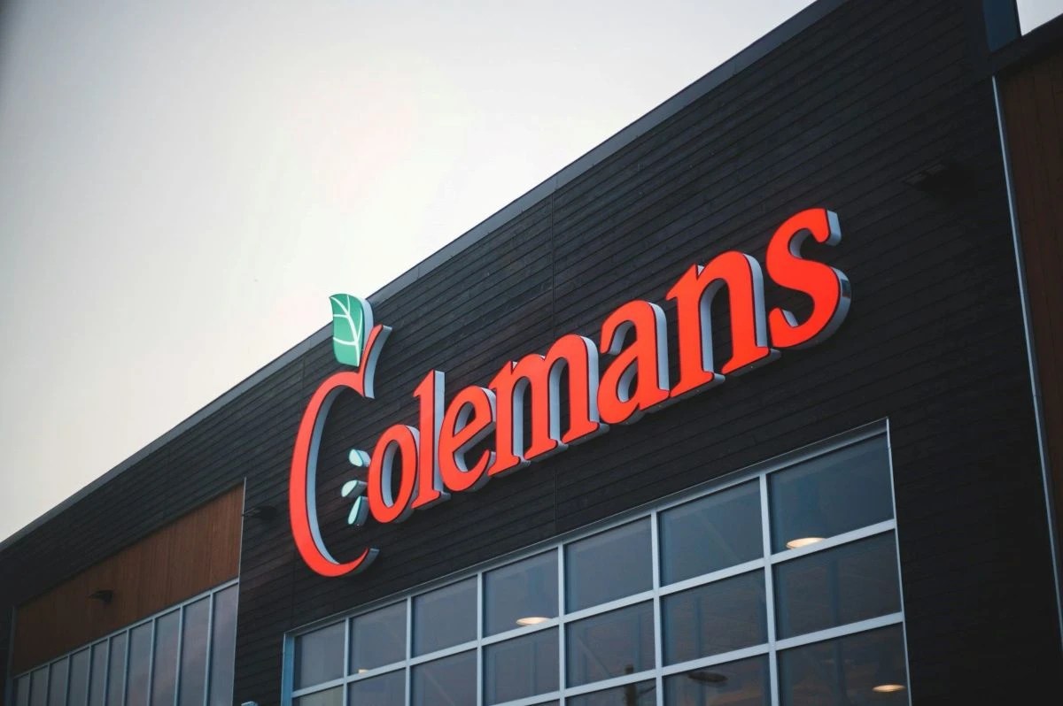 Colemans illuminated channel letter storefront sign