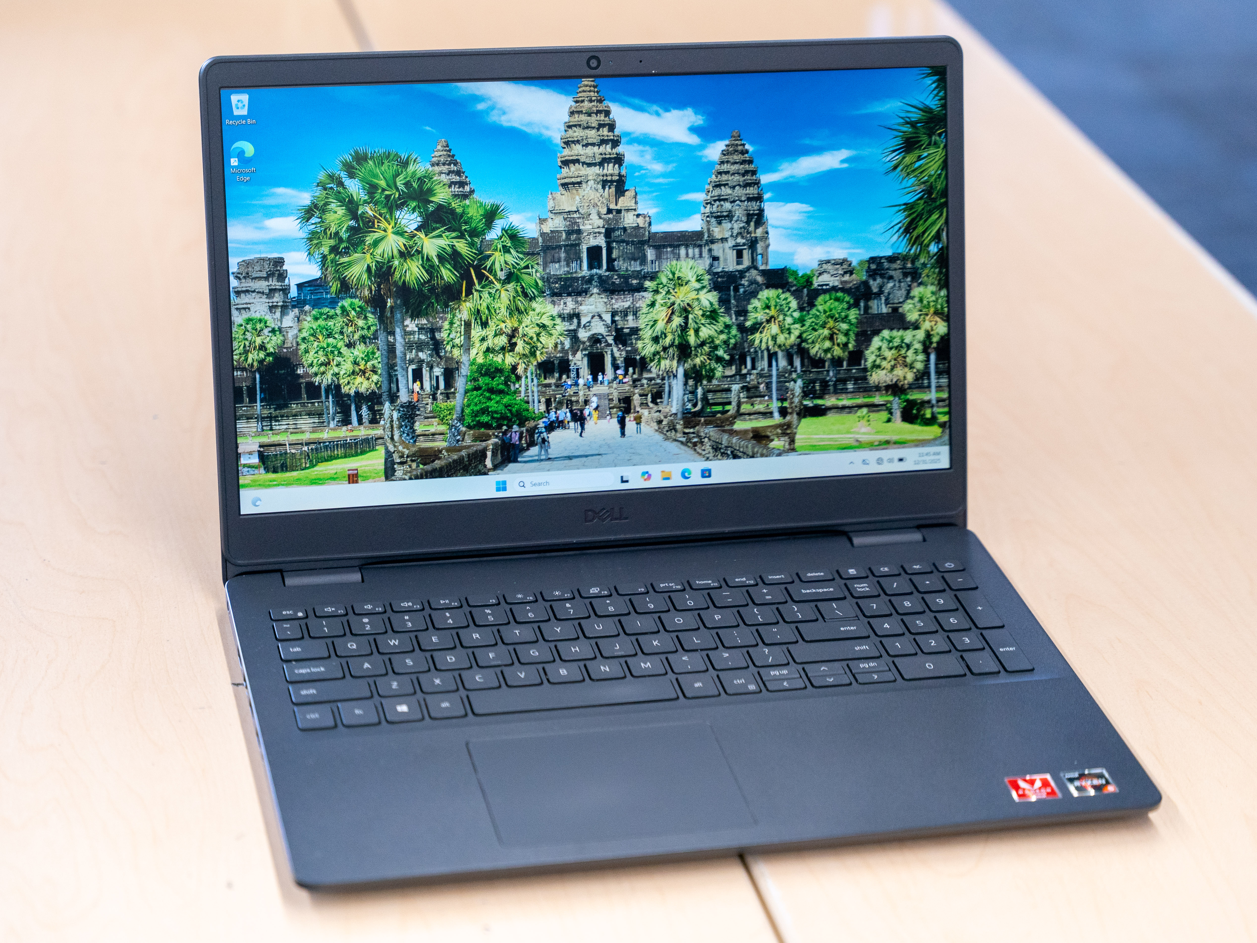 $240 Dell Inspiron 3505 Ryzen 5 3450U 256GB SSD 16GB RAM 1080P