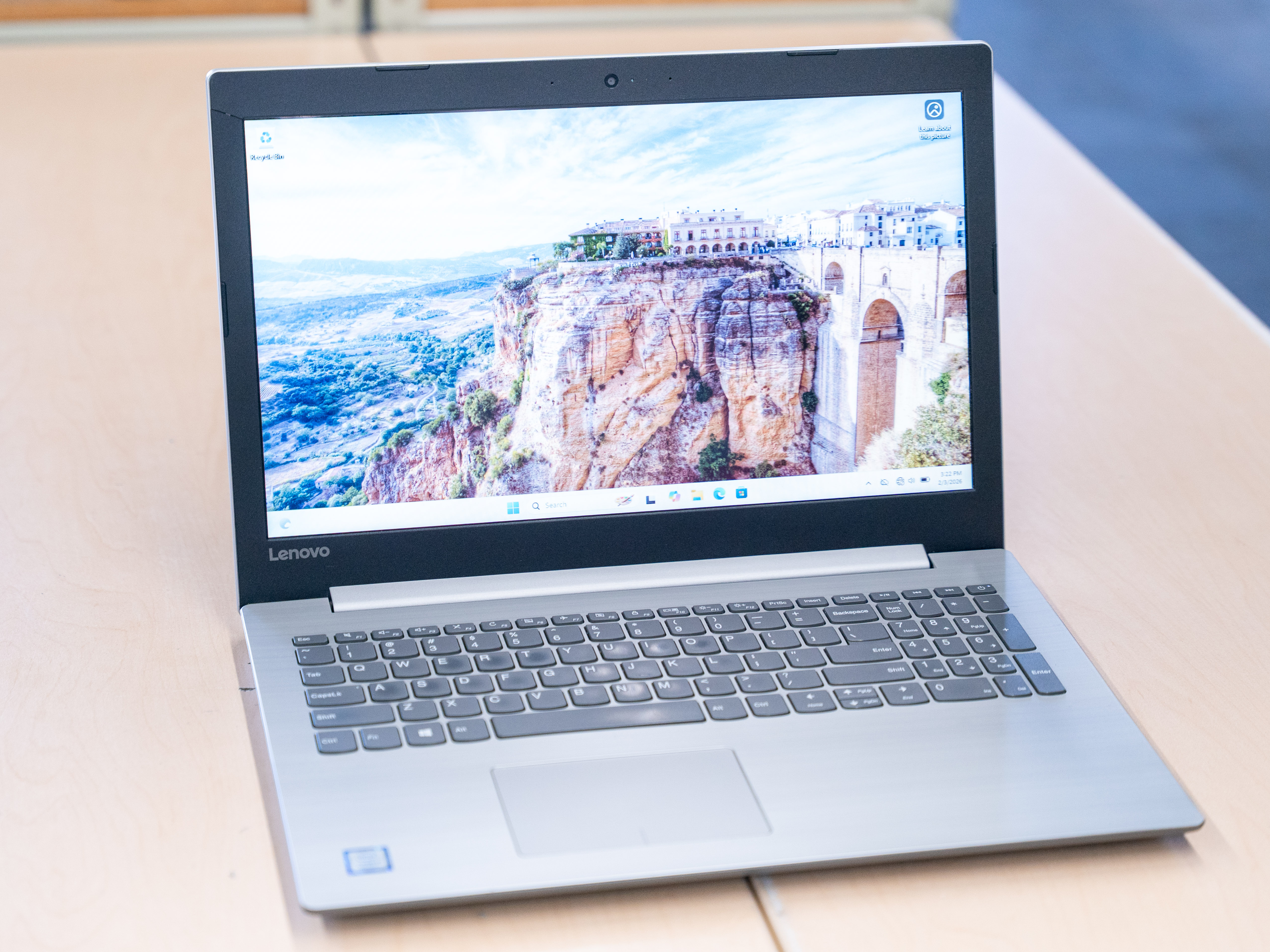 $170 Lenovo ideapad 320 Touch Screen i7-8550U 250GB SSD 12GB RAM