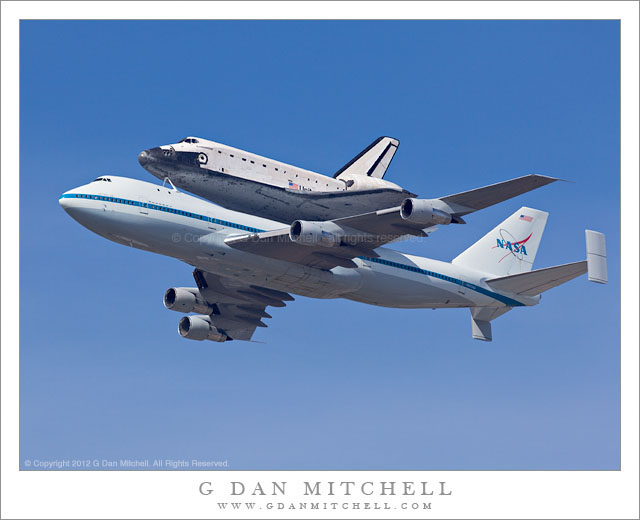 Space Shuttle Endeavor flyover - Moffett Field