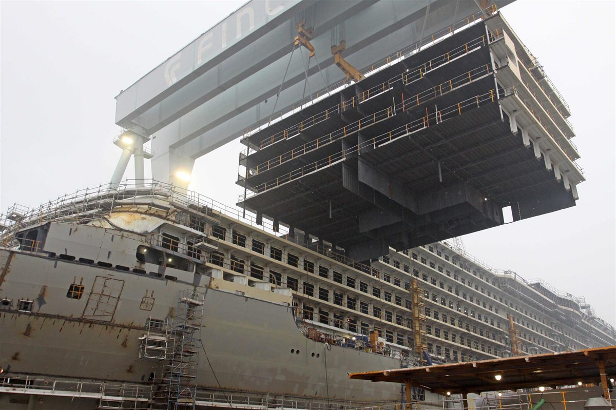 Fincantieri Per L Allungamento Della Nave Da Crociera Msc