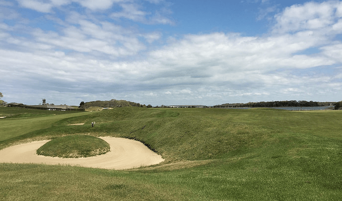 #12 at National Golf Links of America - photo by Jon Cavalier.