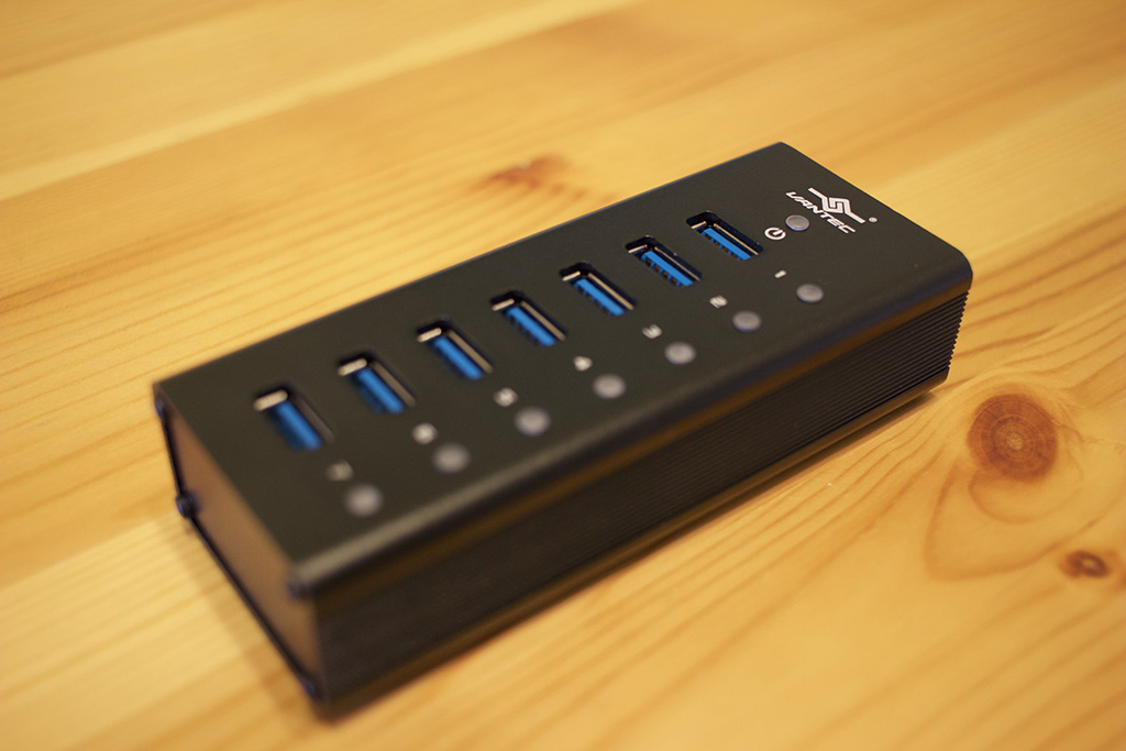 Hub Halyx - 7 Porte - USB 3.2 Gen 1 - Alluminio - Grigio - Trust