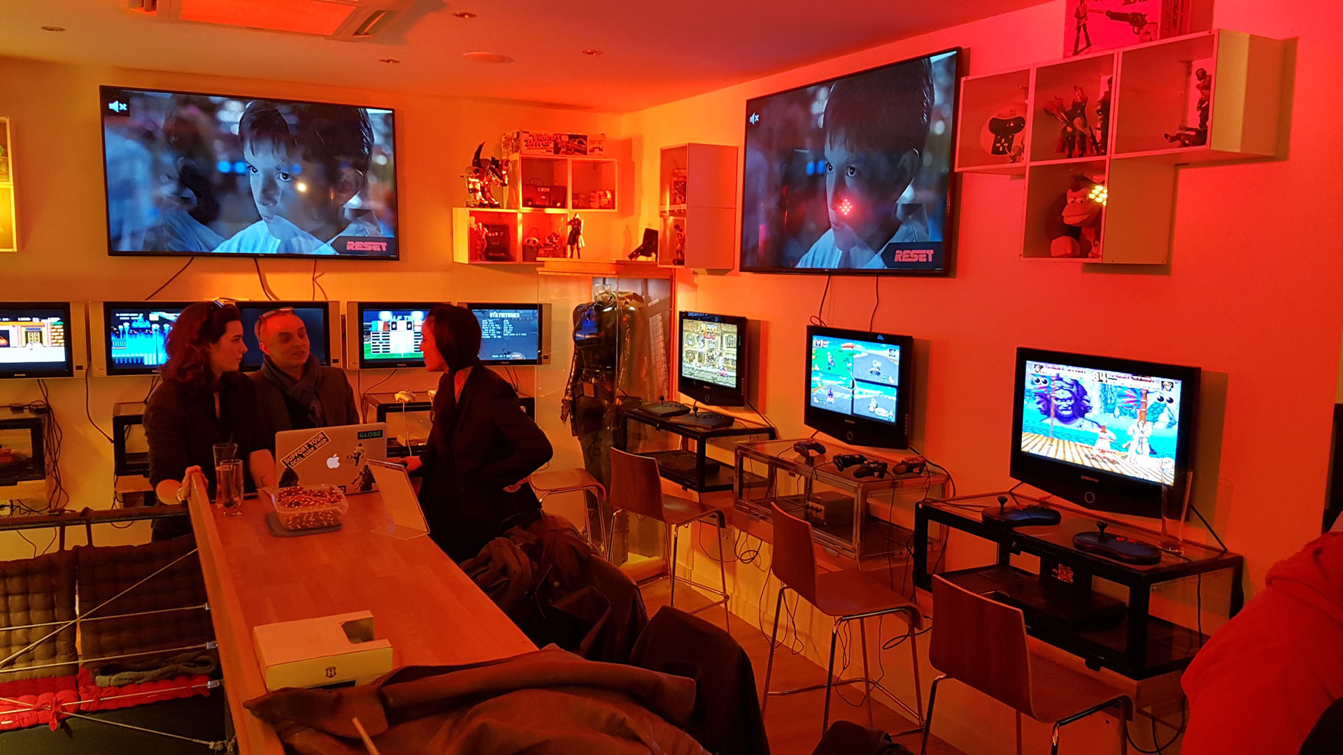 bars for gaming in Albany_1