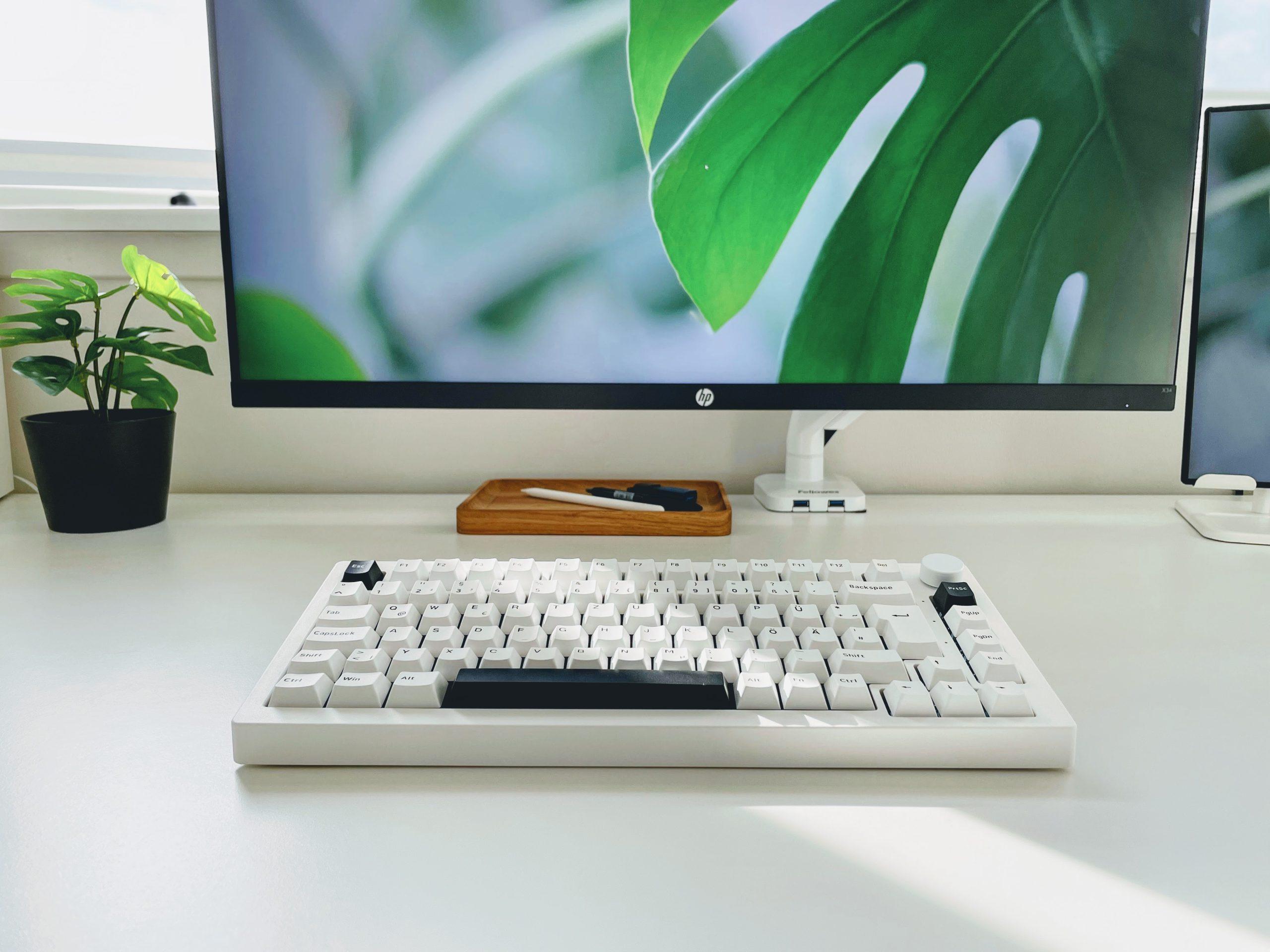akko 5075b keyboard minimalist setup
