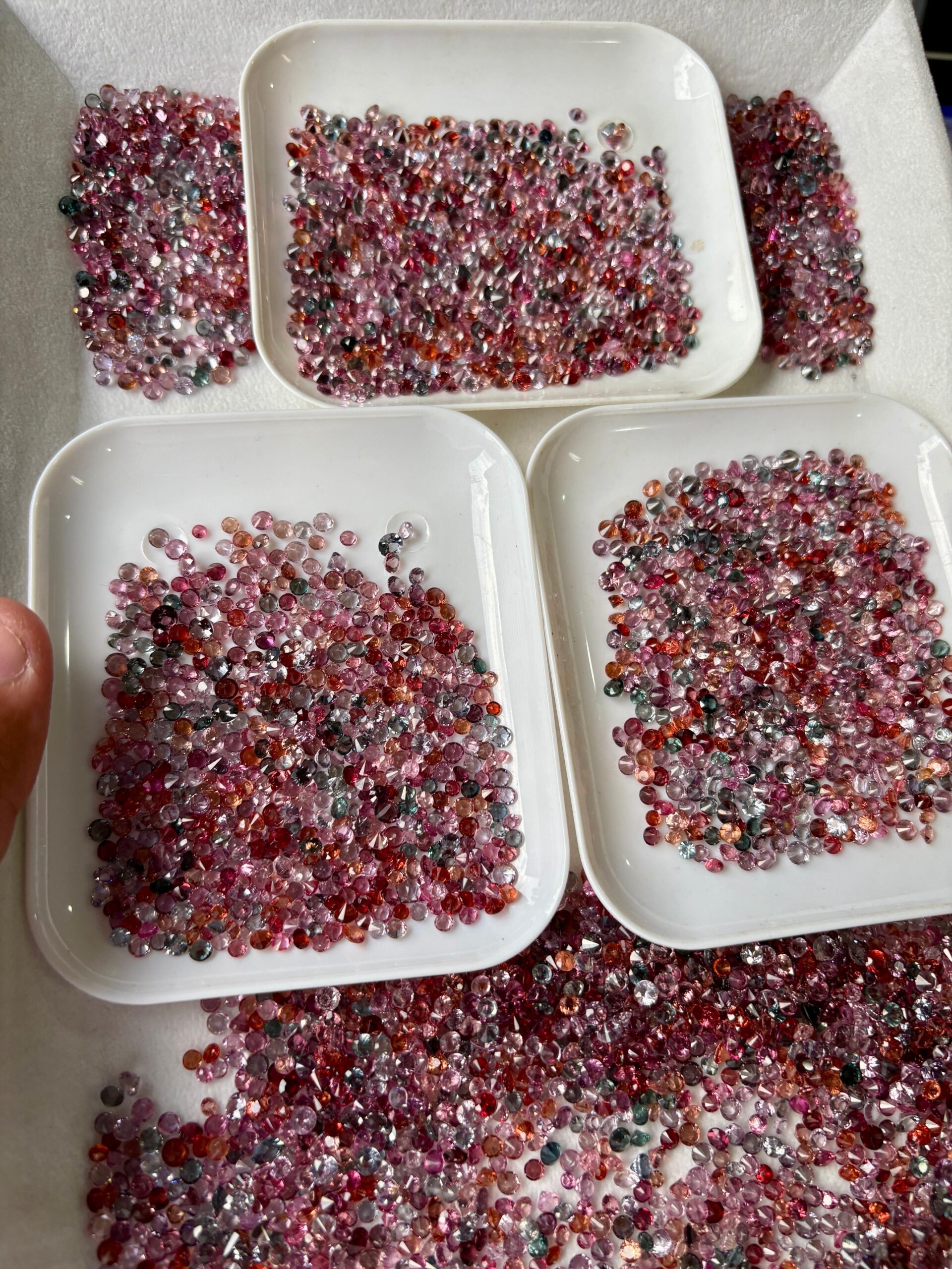 Spinel Diamond Cut Round