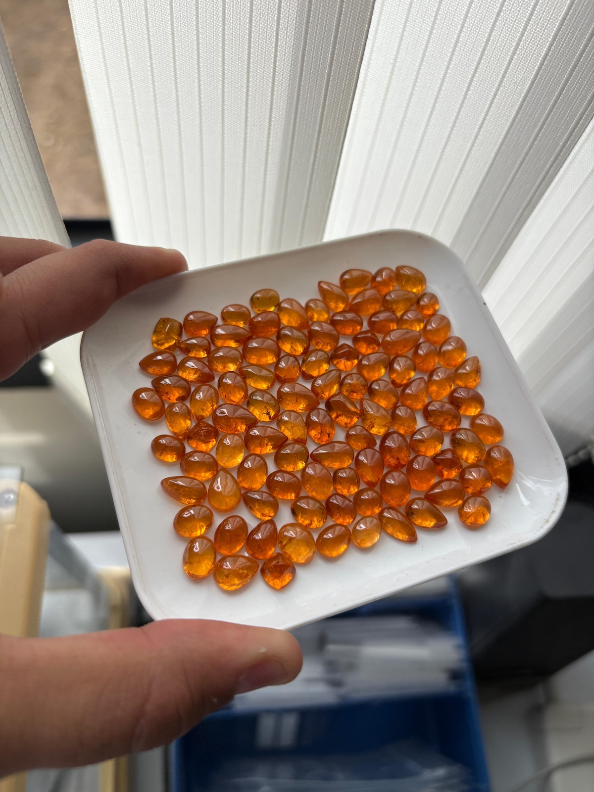 FANTA GARNET CABOCHONS