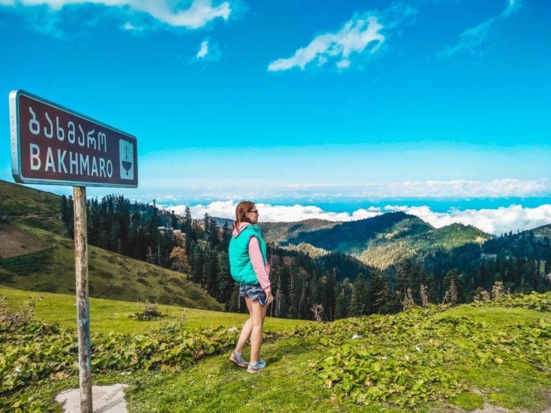 Мартвильский каньон можно осмотреть, взяв на прокат лодку, или с деревянного моста, откуда открывается вид на каньон сверху. Ekskursiya V Martvilskij Kanon Iz Batumi Kanon Okace