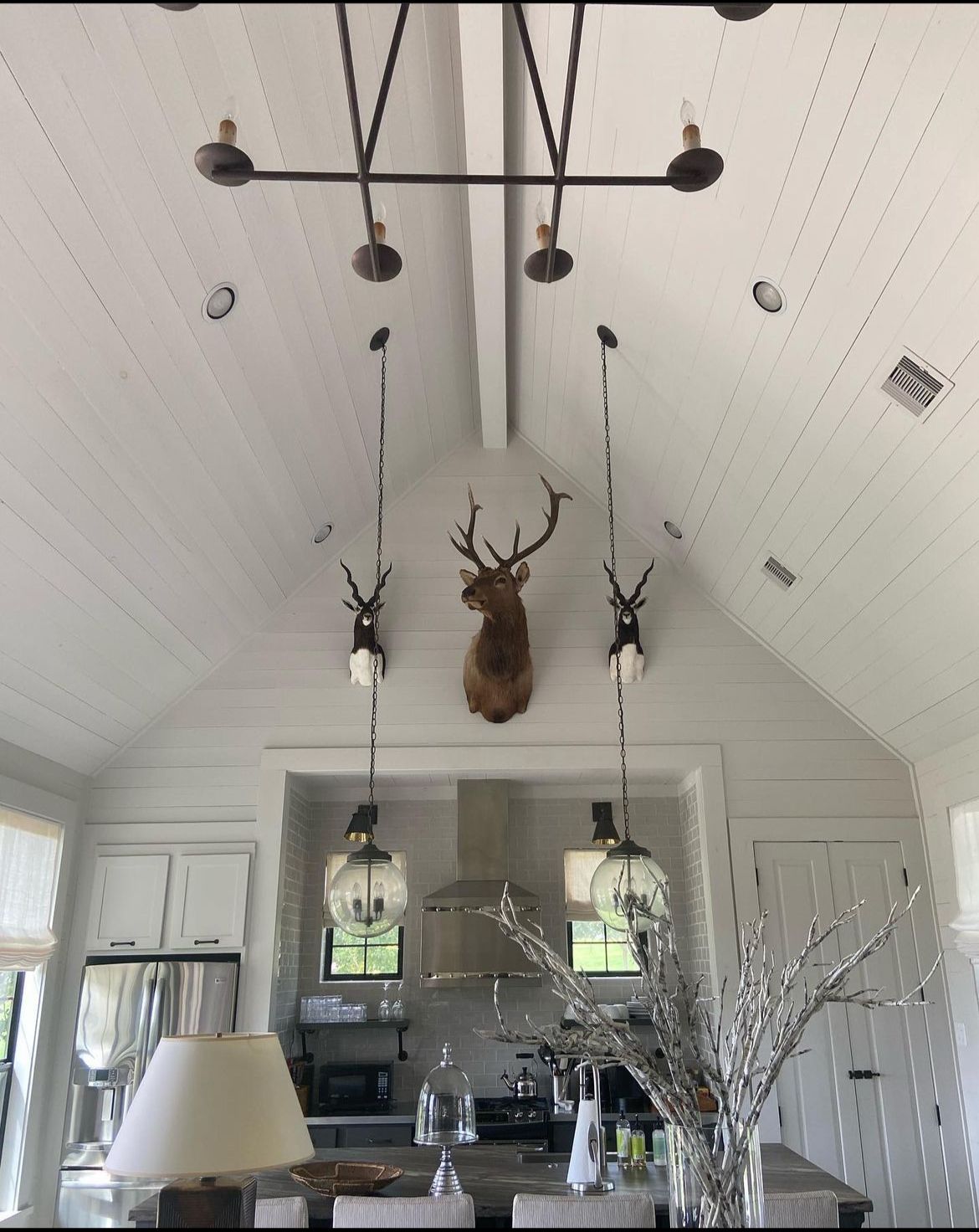 Installation of lamps and decorations, Brenham