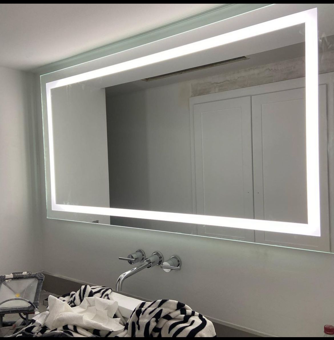 Mirror mounting