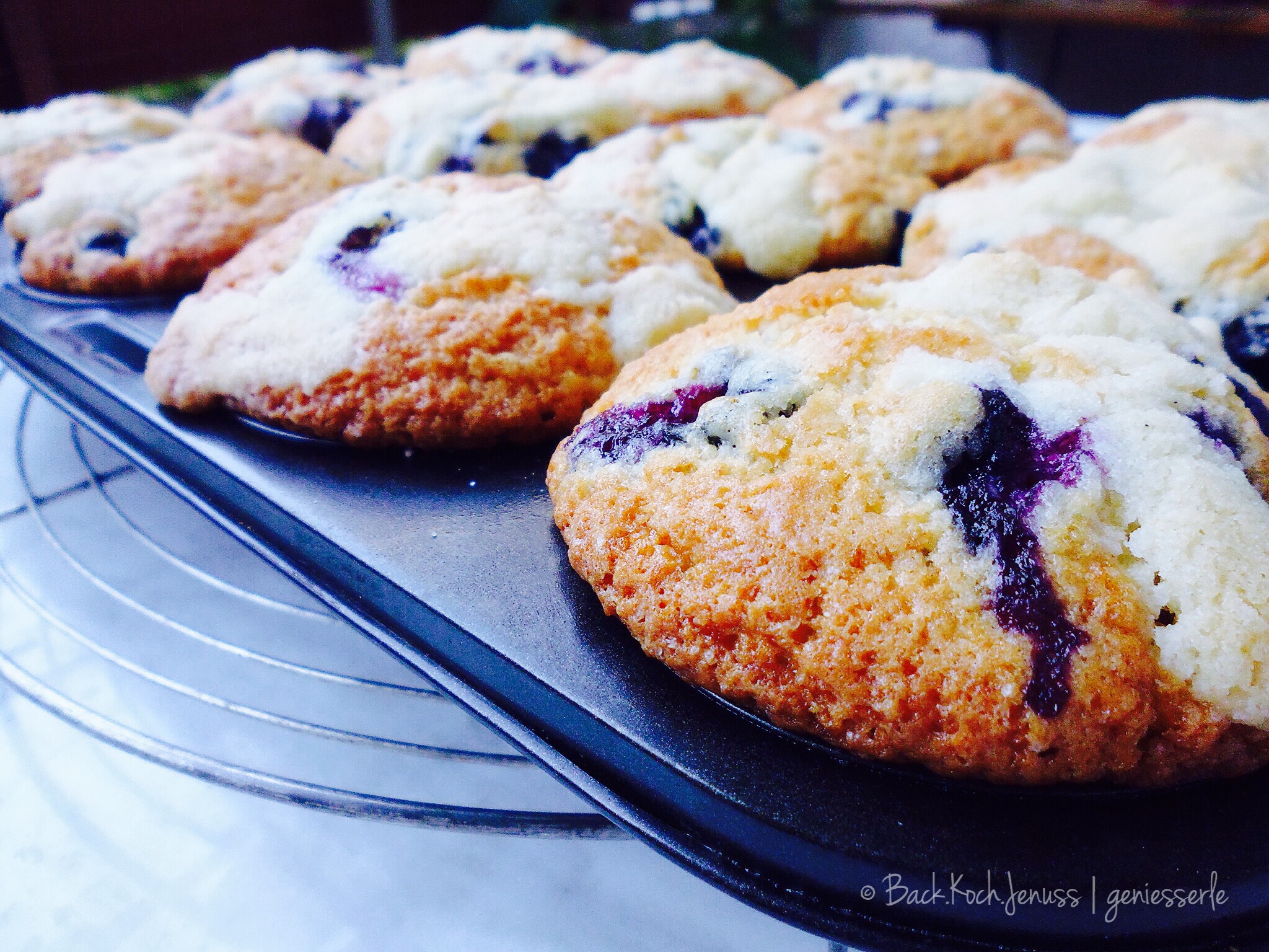 Heidelbeer-Buttermilch Muffins mit Streusel | … oder auch Blueberry ...