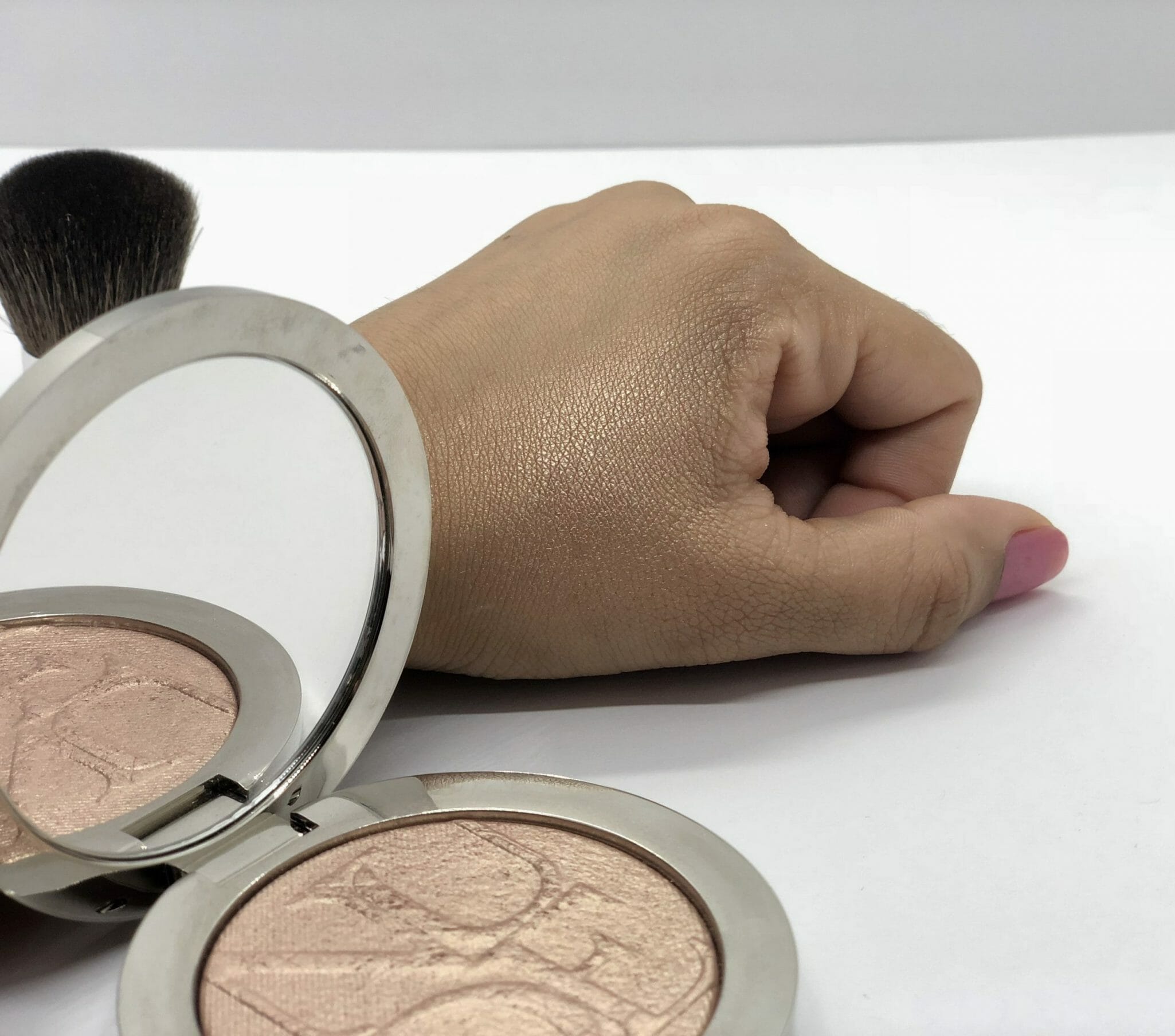 christian dior diorskin nude air luminizer powder