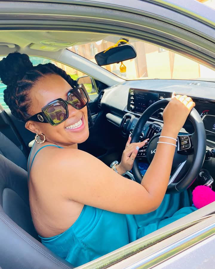 Carol Sugar Mummy in Nakuru Suburbs Wants Fun-Loving Guy, Age 24–34