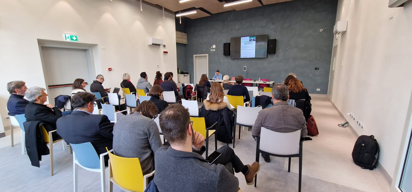 Città del Futuro. Sistema vivente capillare, rete neurale di sistemi biologici verdi e tecnologie dinamiche resilienti