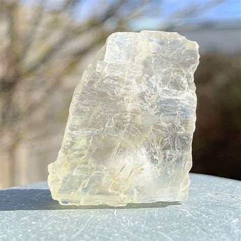 Hiddenite Properties, Formation, Uses » Geology Science