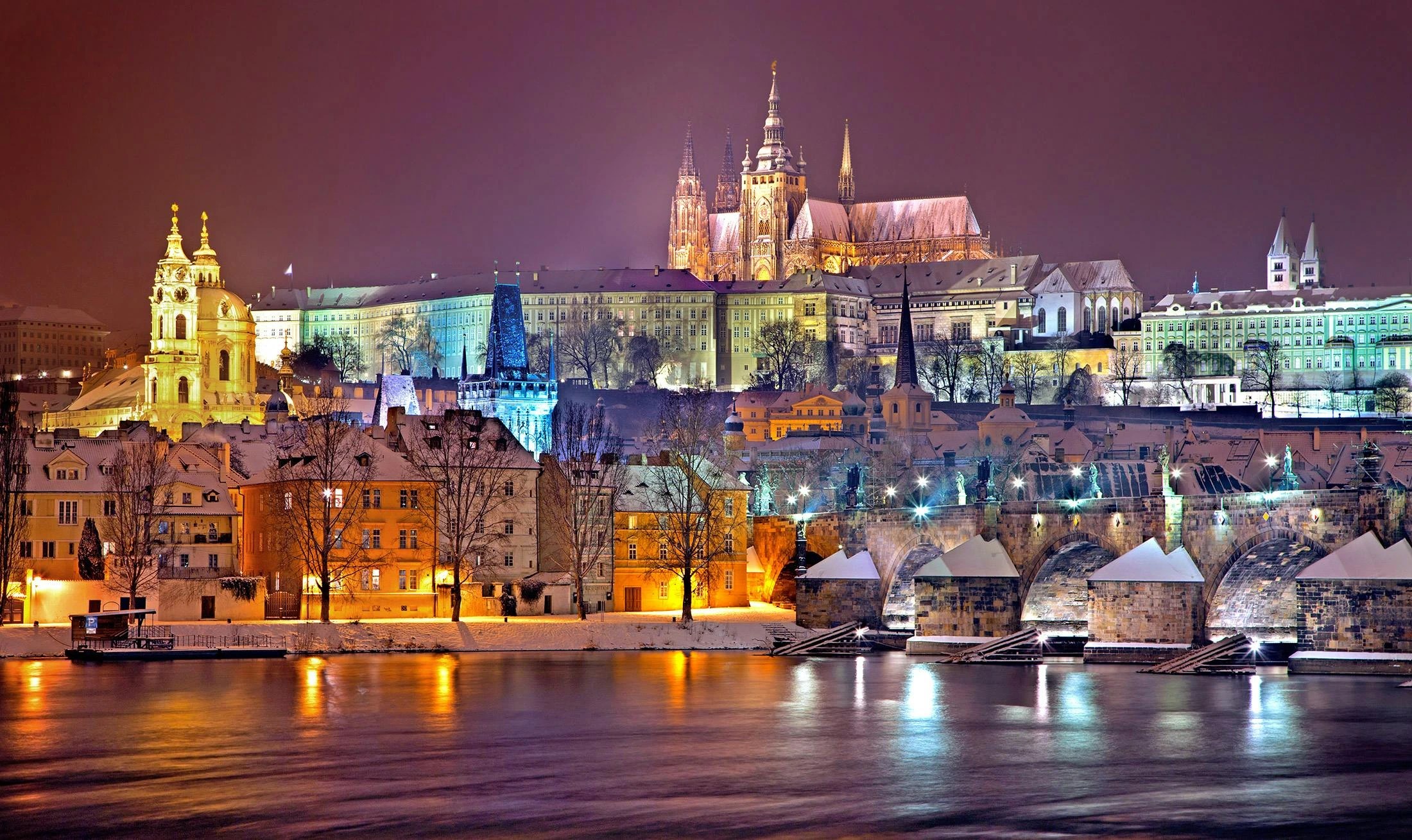 It’s an exciting time for doing business in the Czech Republic. With EU-aligned laws and steady investment in tech and education, Czechia offers a great launchpad for growth. If you’re thinking about expanding here, this guide breaks down what you need to know to get started.