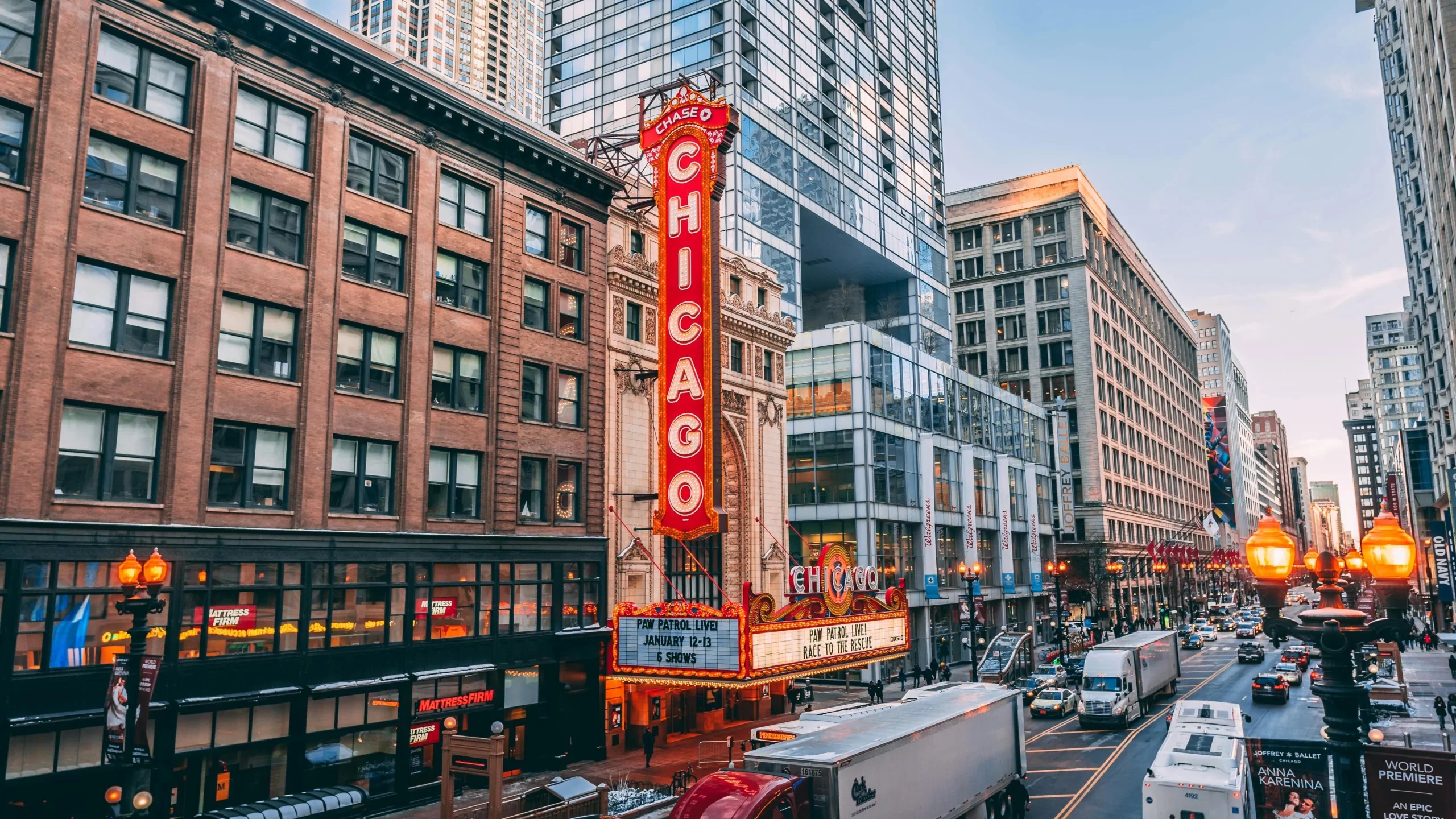 A comprehensive business plan is essential when starting a business or expanding into the US market. This document outlines your company’s objectives, strategies, and the steps needed to achieve success. For US expansion, your business plan should include detailed market research, a competitive analysis, and realistic financial projections.