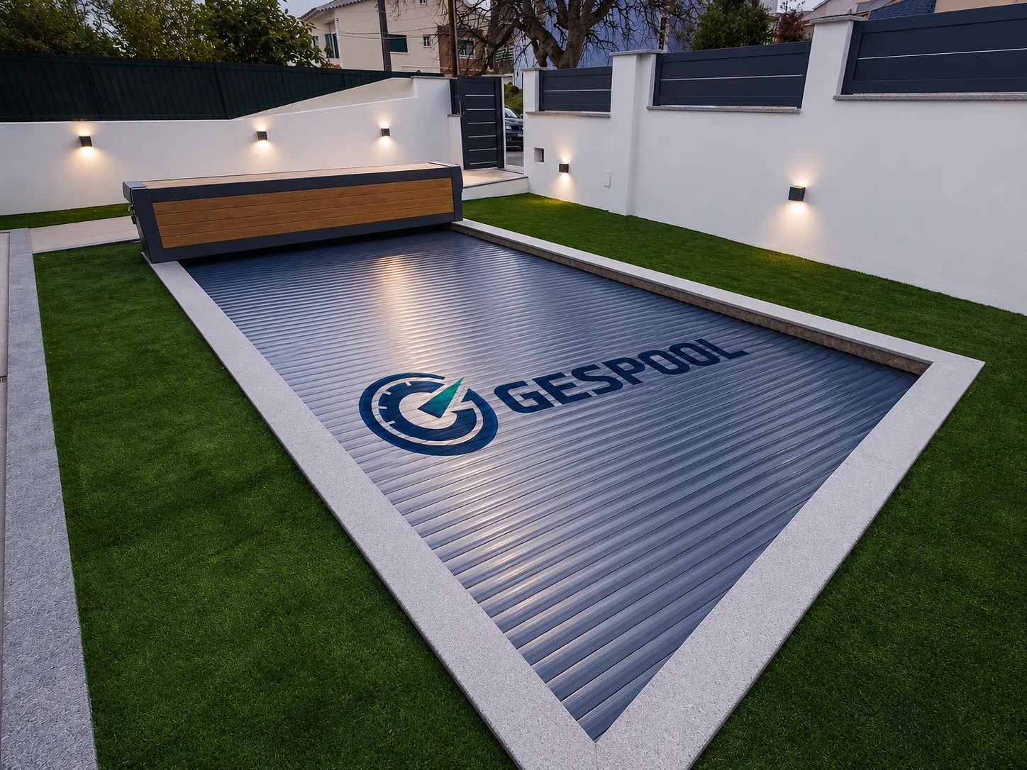 Cobertura de lâminas de piscina com logótipo GESPOOL