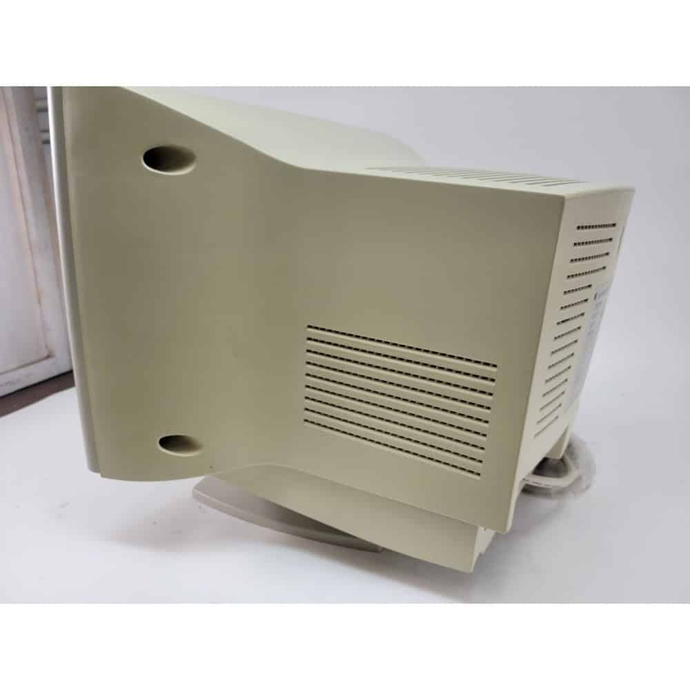 Vintage Apple Multiple Scan 15AV Display - M4681 | Repowered