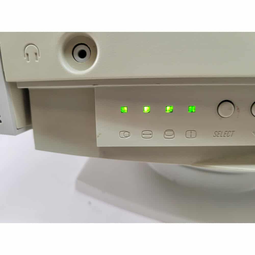 Vintage Apple Multiple Scan 15AV Display - M4681 | Repowered