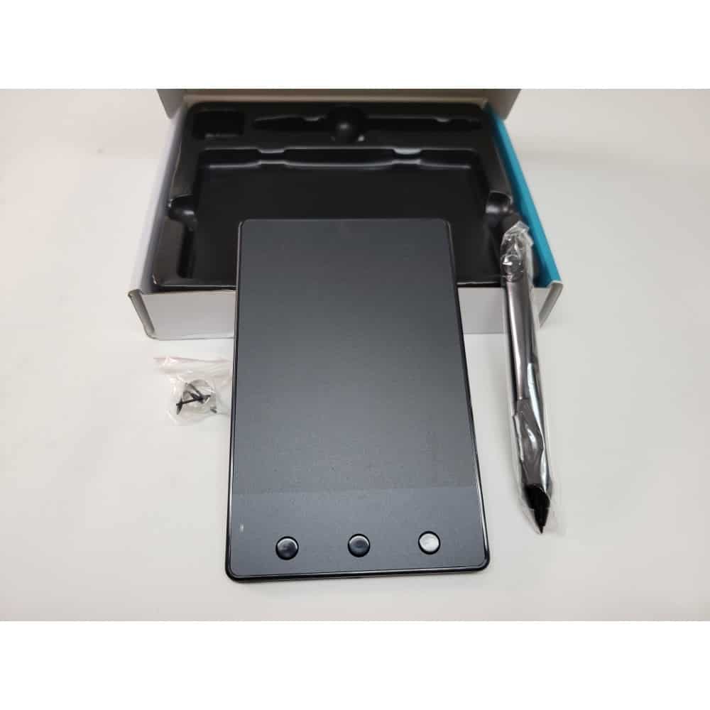 Huion H420 USB Pen Tablet Electromagnetic Digitizer - New in Box