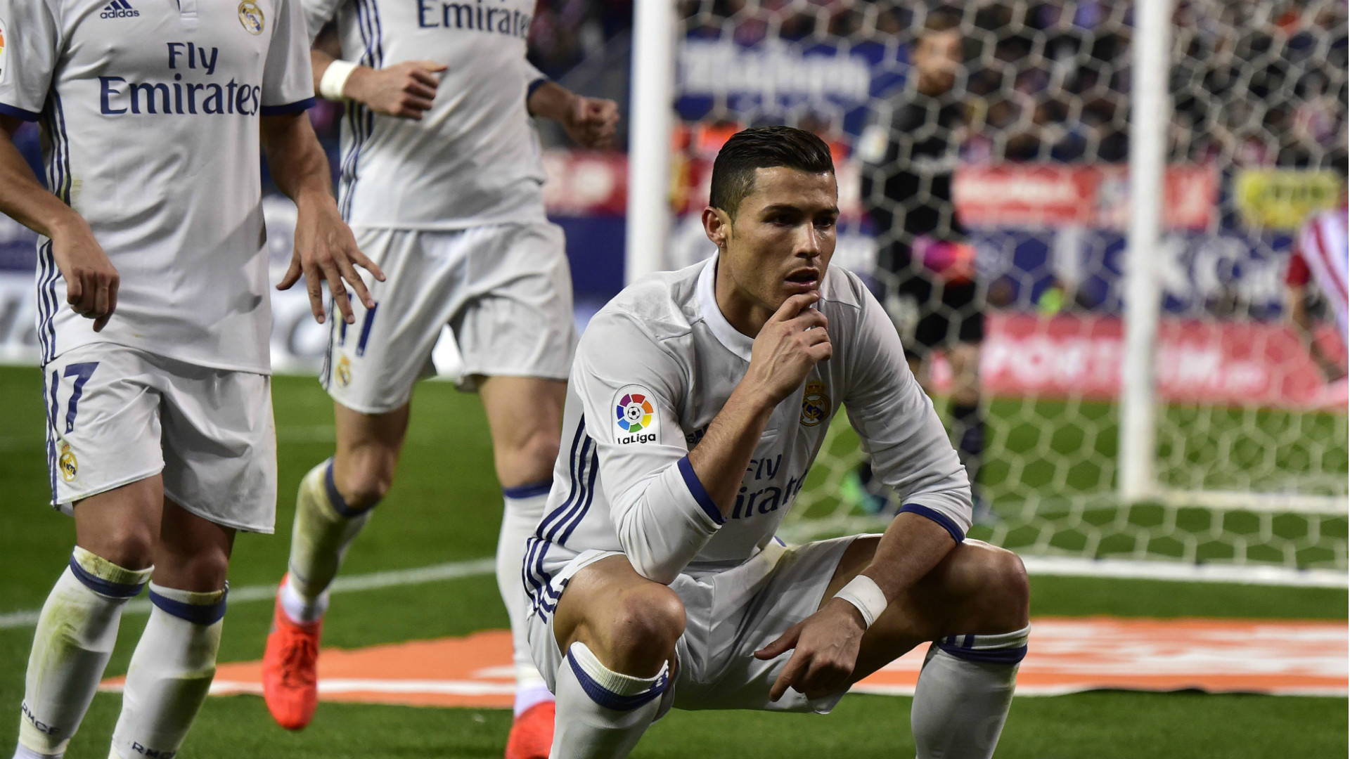 Follow the vibe and change your wallpaper every day! Cristiano Ronaldo Celebration Wallpaper (77+ images)