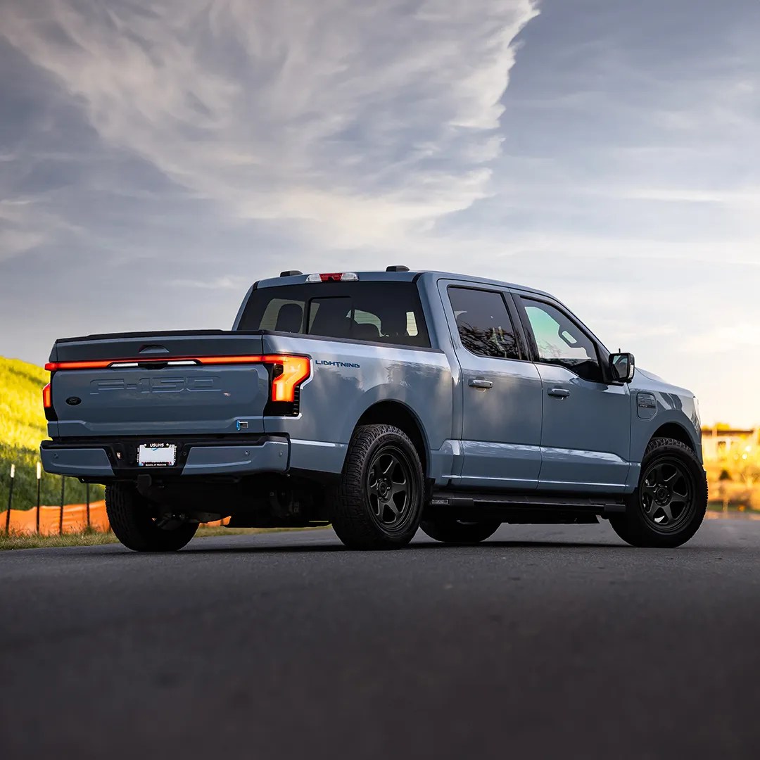 TREX T200 Matte Black 20X9 +18 - Get Your Wheels